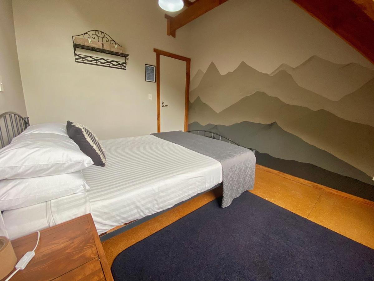Mt Lyford Lodge Bagian luar foto